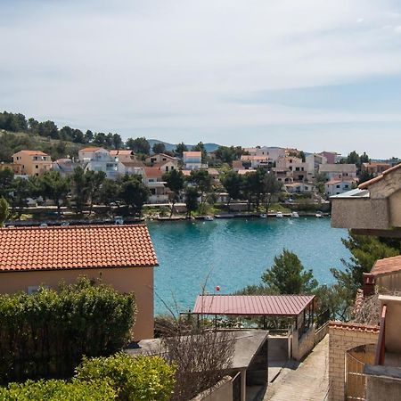 Apartmani Monika Zaboric Dış mekan fotoğraf