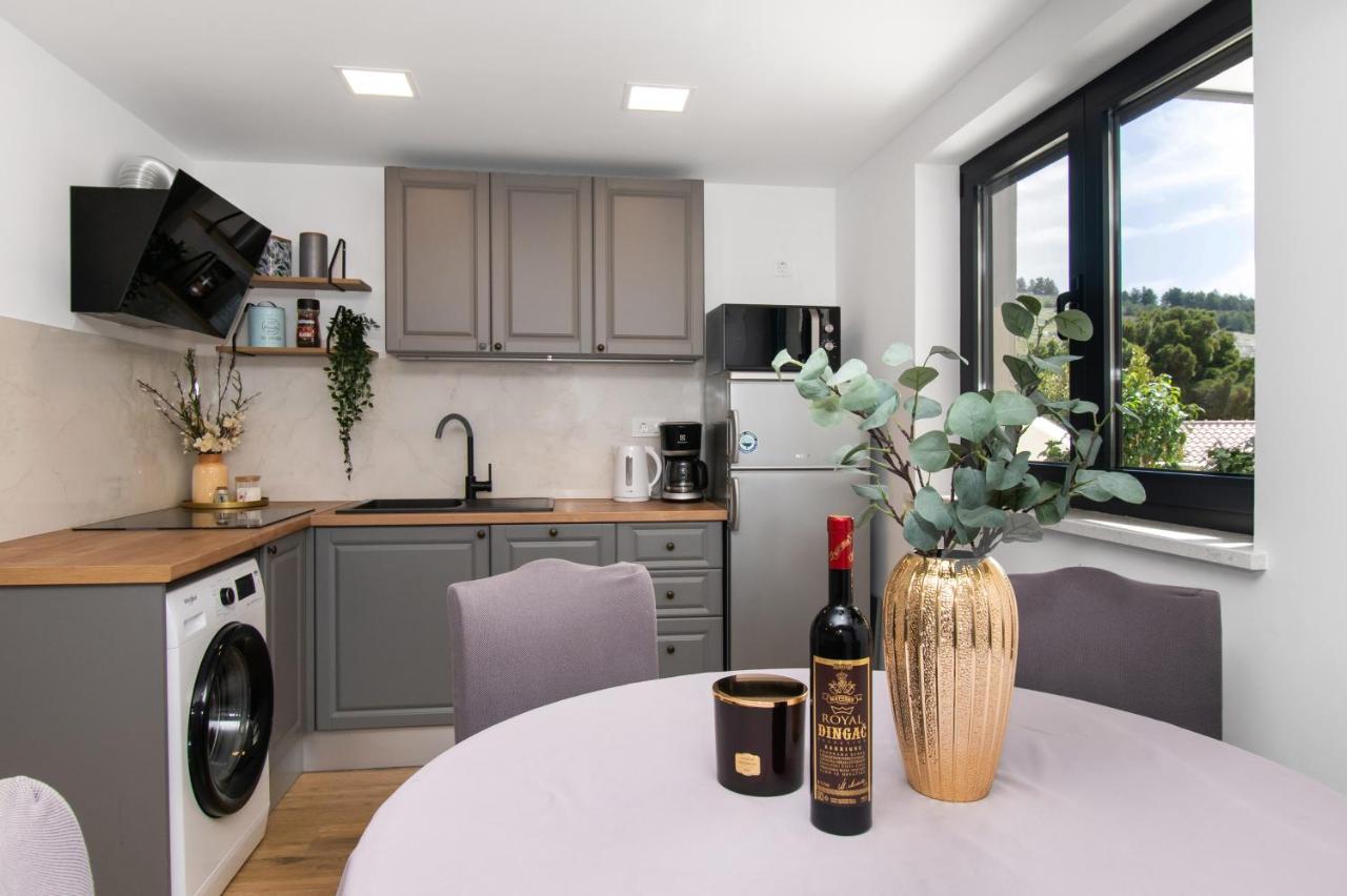Apartmani Monika Zaboric Dış mekan fotoğraf