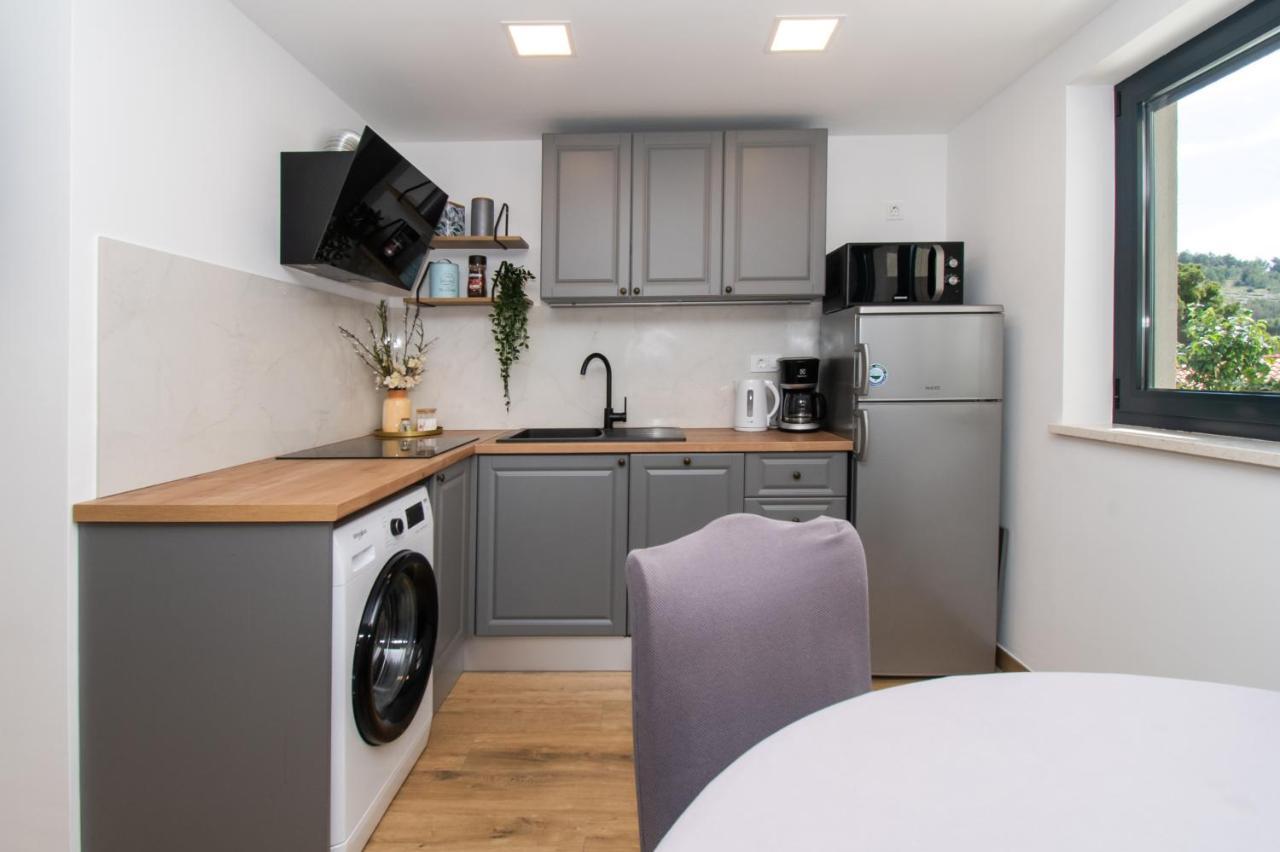 Apartmani Monika Zaboric Dış mekan fotoğraf